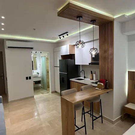 Luxury With A Location And Pool