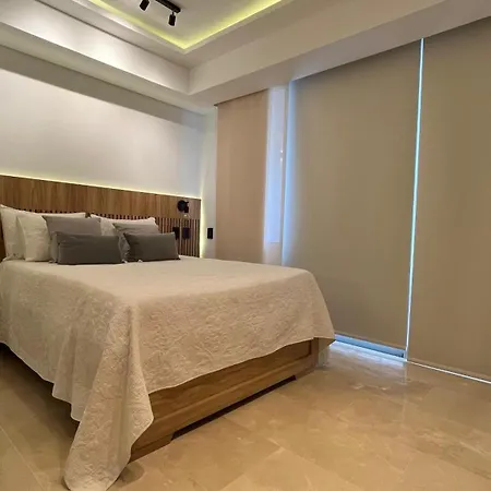 Luxury With A Location And Pool